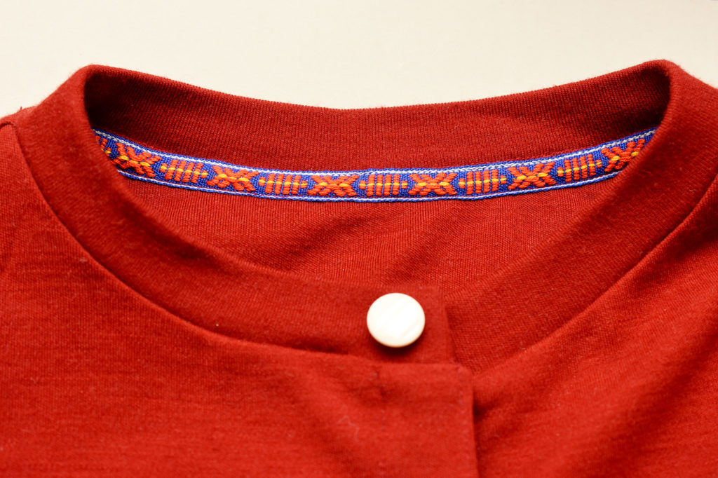 Twill tape neckline tutorial